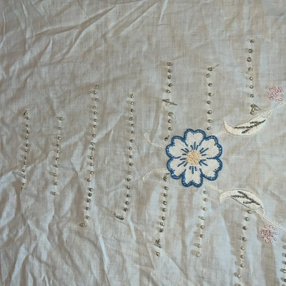 Antique embroidered Elegant coverlet or bedspread 90” x 72”